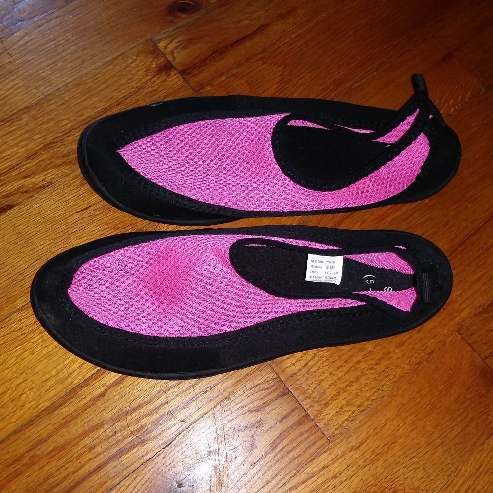 Womens Mesh Flats Sz 5-6 Knit Fabric stretch Pink black slipons